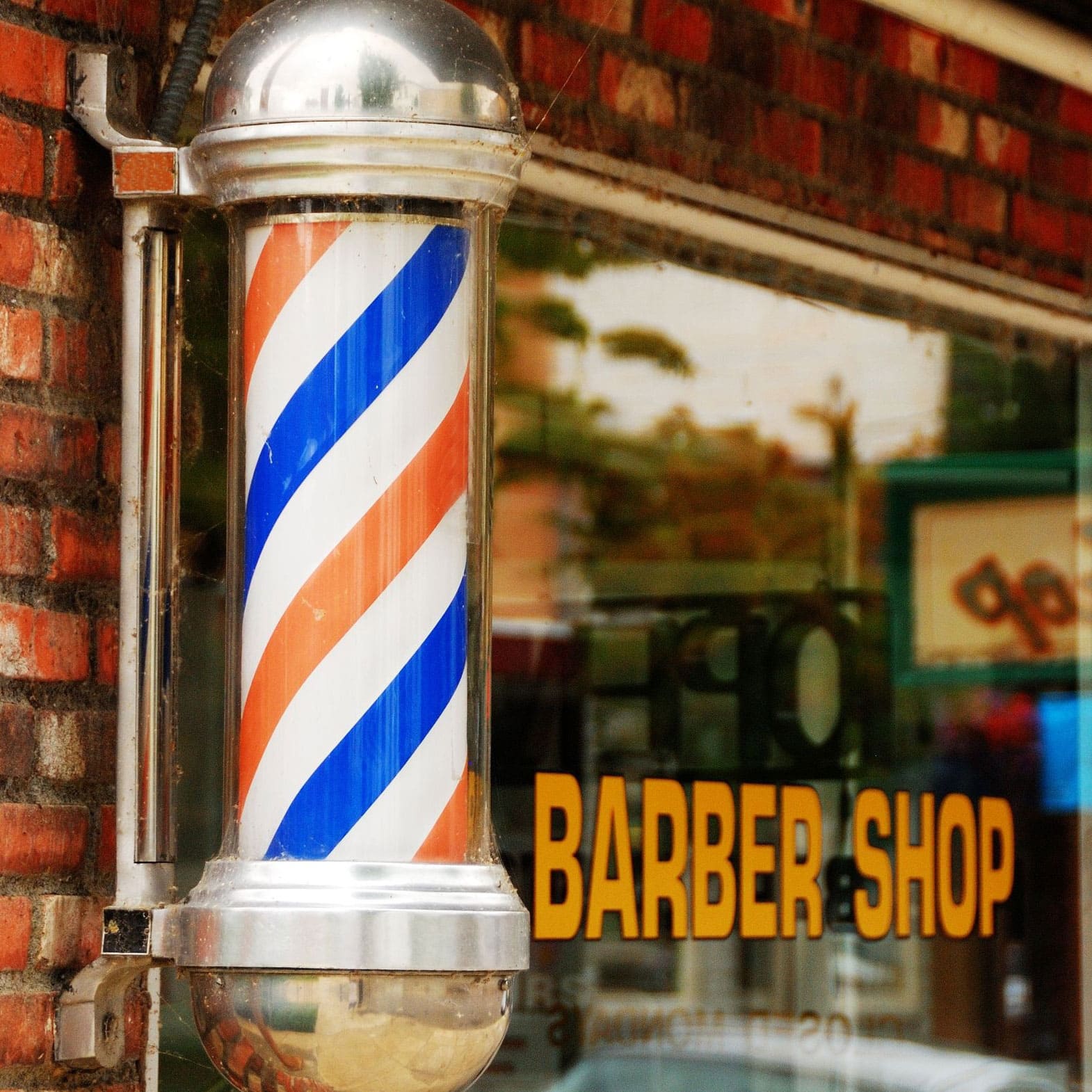 What Does the Barber Icon Mean? History and Symbolism of the Professional Emblem