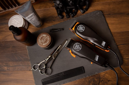 Cómo mantener tus herramientas de barbería en perfecto estado: guía completa 2025